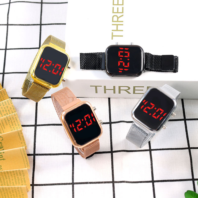 Електронен часовник за ученици, правоъгълен циферблат, цифров дисплей, електронно движение, корпус от сплав