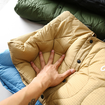 Žieminė striukė be apykaklės, vėjo ir vandens atspari, su antis pūkų įdaru