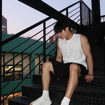 Meeste bezvarrukas puuvillane vest, ümmarguse kaelusega, vaba lõige, suvine igapäevane sportlik top