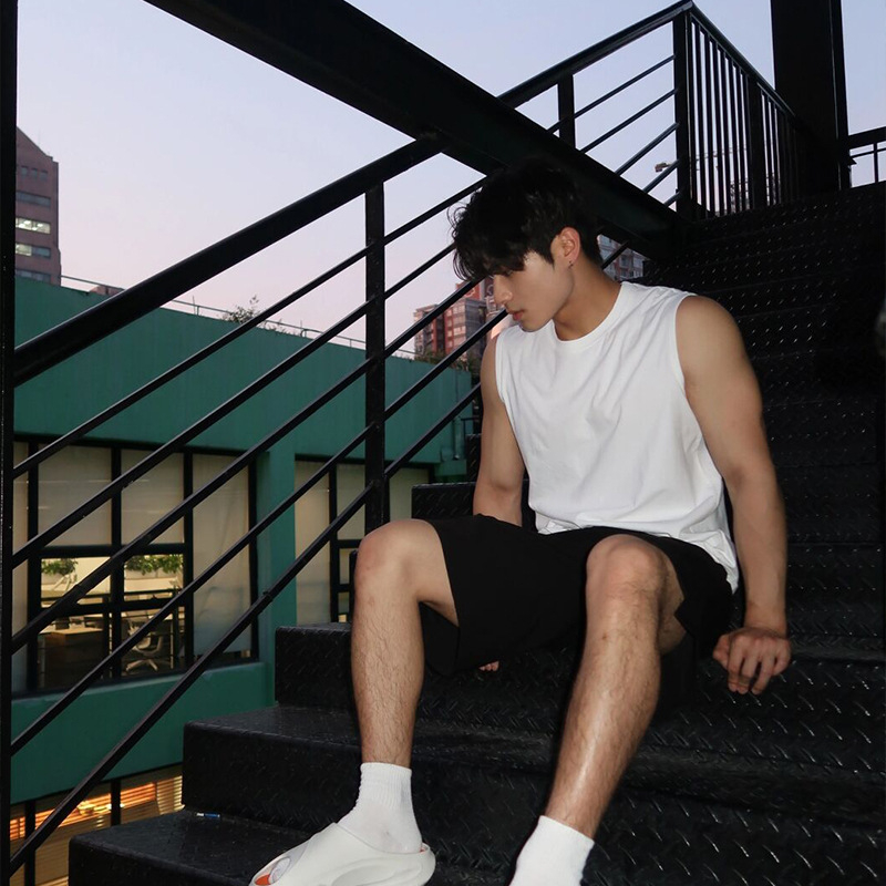 Meeste bezvarrukas puuvillane vest, ümmarguse kaelusega, vaba lõige, suvine igapäevane sportlik top