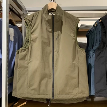 Szélvédő mellény kardigán szabadtéri sportokhoz, álló gallérral és cipzárral, poliészter anyagból, tavasz–őszre