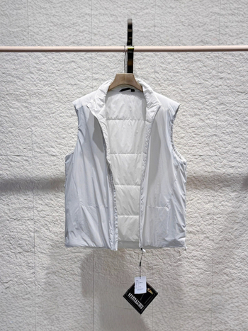 Muška pamučna vest s punjenjem od pamuka, stojeći ovratnik, zatvarač, vanjski materijal od polipropilena i podstava od pamuka