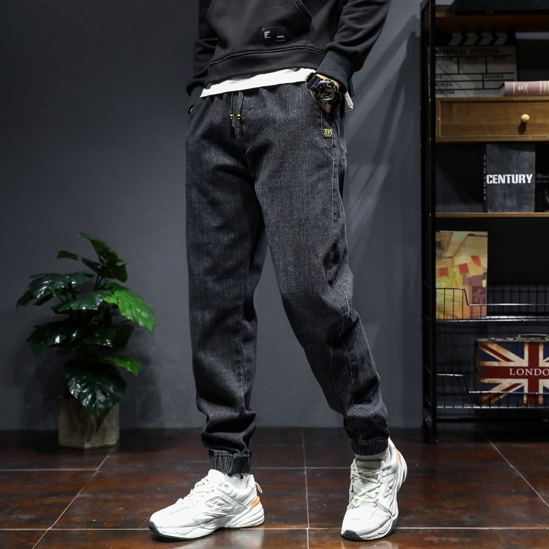 Vīriešu džinsi, brīvā piegriezuma, elastīgs materiāls, elastīga josta, rāvējslēdzēja aizdare