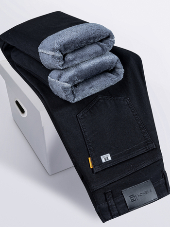 Vīriešu džinsi ar flīsu oderi, taisns siluets, viduklis vidējā augstumā, rāvējslēdzēja aizdare