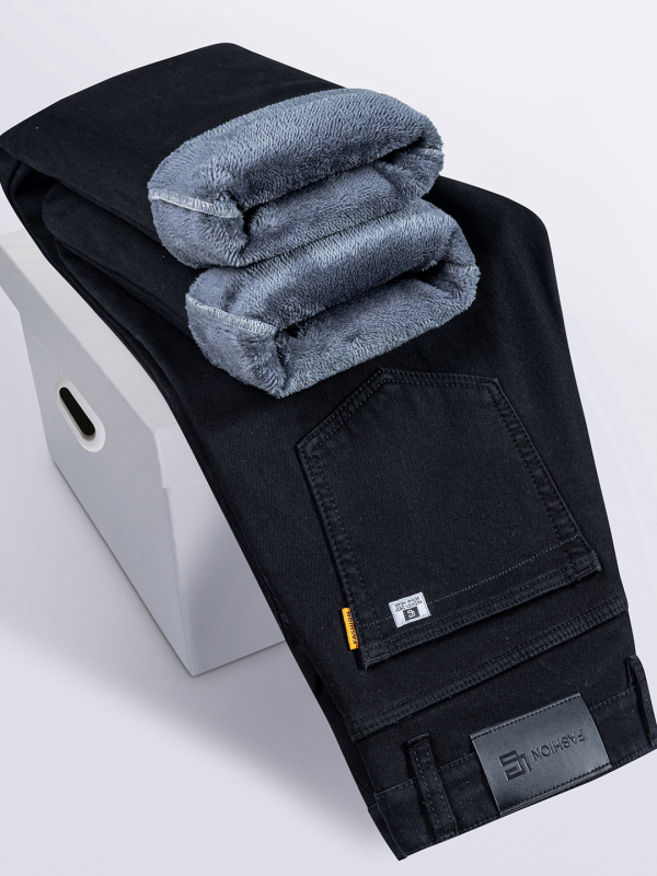 Vīriešu džinsi ar flīsu oderi, taisns siluets, viduklis vidējā augstumā, rāvējslēdzēja aizdare