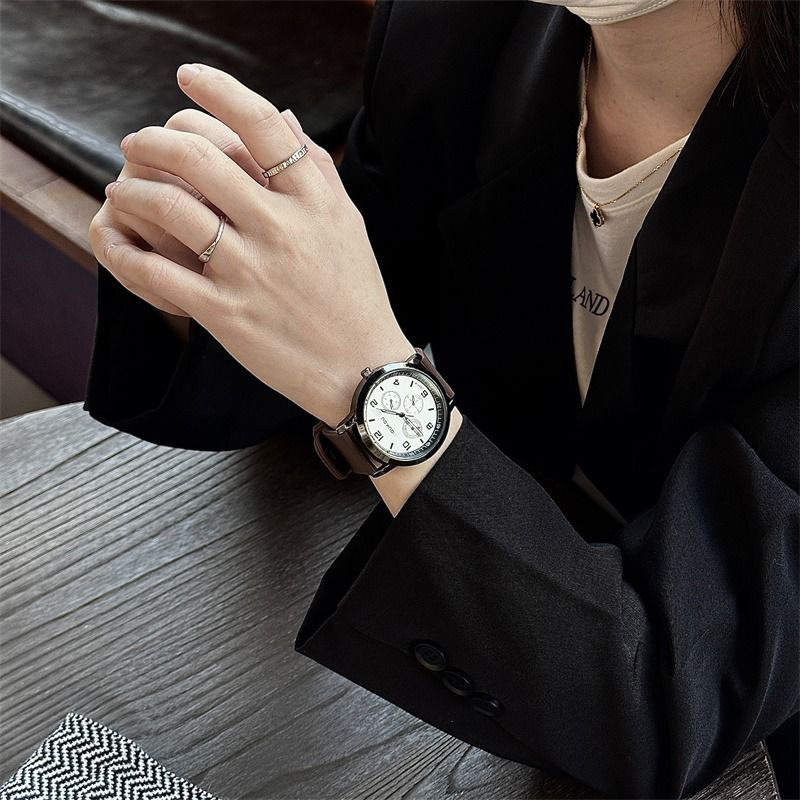 Muški sat, casual stil, silikonska narukvica, kvarcni mehanizam, kućište od legure, model SL68