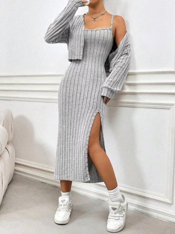 Ženska ljetna haljina u stilu camisole, uski kroj, jednobojna, s prorezom
