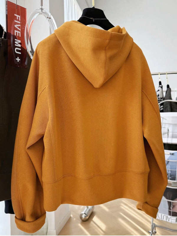 Pulover damă cu glugă și fermoar parțial, croială lejeră, poliester, imprimeu desen animat, lungime medie