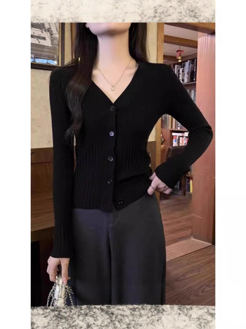 Cardigan tricotat, decolteu în V, mâneci lungi, croi slim, țesătură tricotată din viscose