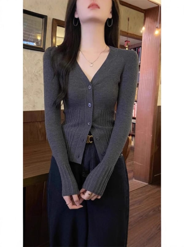 Cardigan tricotat, decolteu în V, mâneci lungi, croi slim, țesătură tricotată din viscose