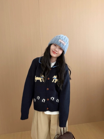 Cardigan tricotat din bumbac pentru femei, imprimeu cu câine în stil desen animat, guler turn-down, mâneci lungi