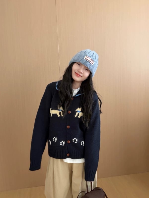 Cardigan tricotat din bumbac pentru femei, imprimeu cu câine în stil desen animat, guler turn-down, mâneci lungi