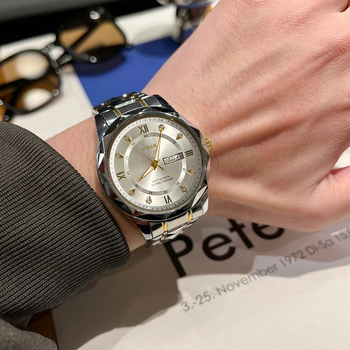 Muški sat s dualnim kalendarom, svijetleći cifernik, kvarcni mehanizam, promjer kućišta 41 mm, vodootpornost 30M