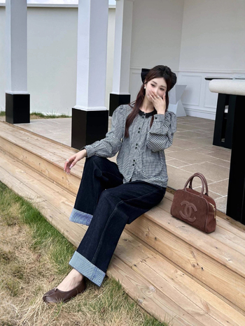 Trudničke traperice s širokim krojem, podrška za trbuh, vezivanje na manžetama, ležerni kroj, pamuk 50–70% + poliester <30%, srednja debljina, dugo
