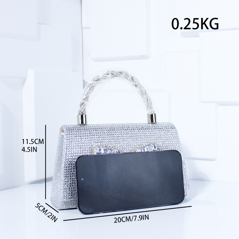 Večernja torbica s dijamantnom mašnicom, PVC materijal, lančani remen, magnetsko zatvaranje, poliester podstava