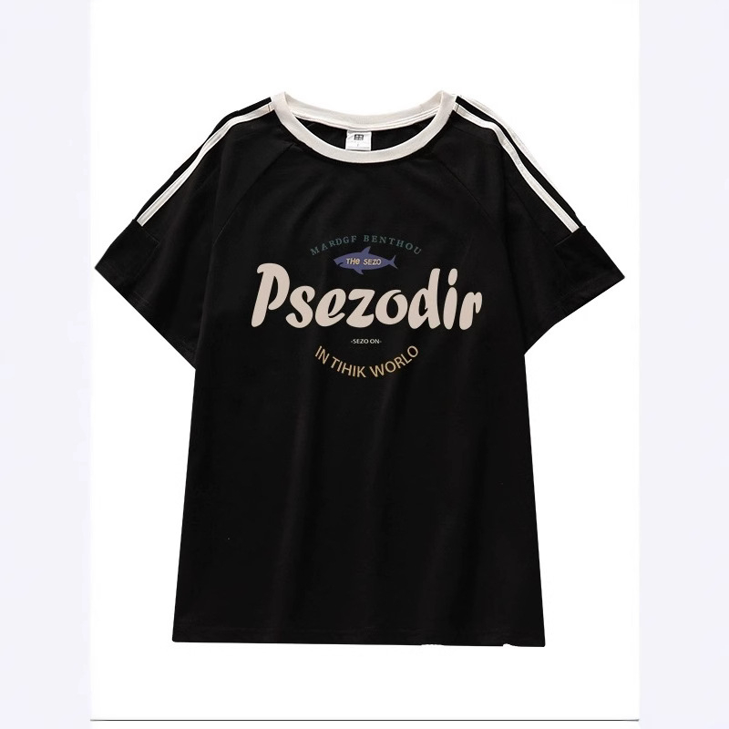 Majica kratkih rukava s tri pruge, 95% pamuka, američkog stila, okrugli izrez, slobodan kroj, srednja duljina, ljeto 2025, street hipster stil