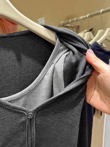 Majica s kapuljačom, dugih rukava, slobodna krojena, pamuk-poliester smjesa 30-50% poliester
