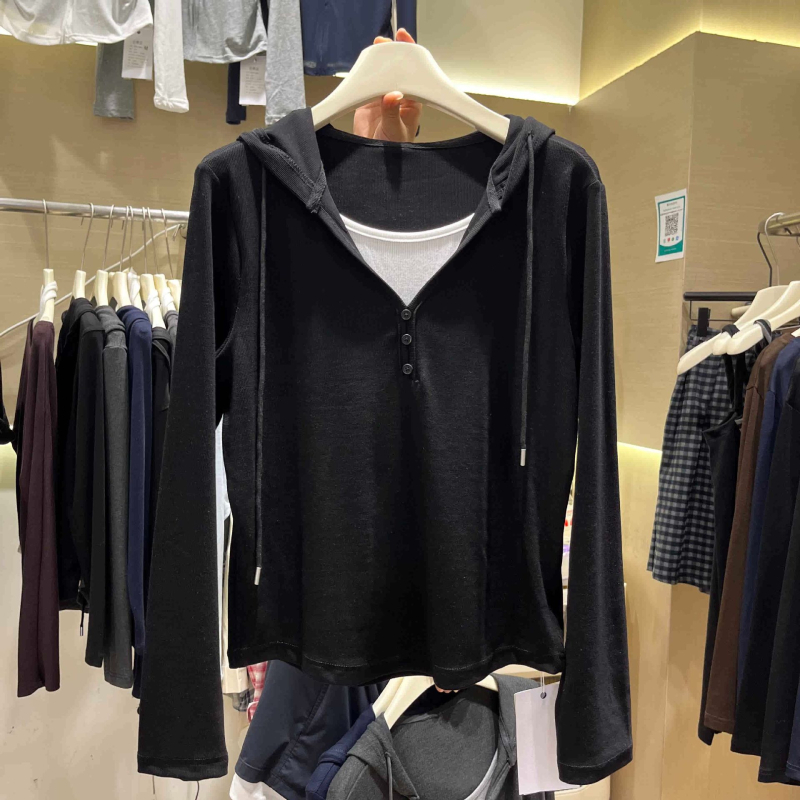 Majica s kapuljačom, dugih rukava, slobodna krojena, pamuk-poliester smjesa 30-50% poliester