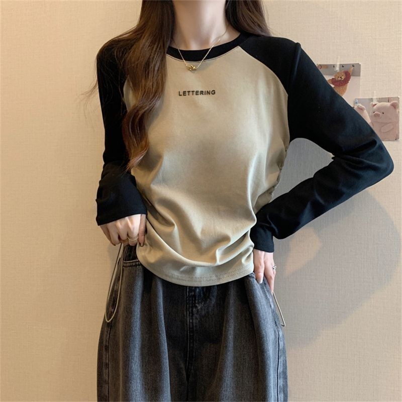T-majica od Mulberry Silk, A-linijski kroj, zaobljeni vrat, proljeće 2025