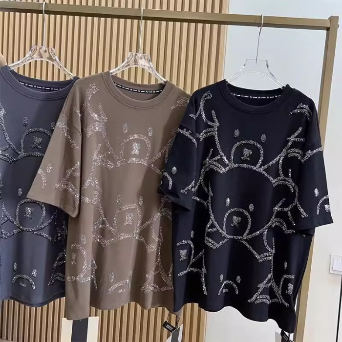 Pamukasto T-shirt s motivom anime crteža, slobodan kroj, kratki rukav, okrugli izrez
