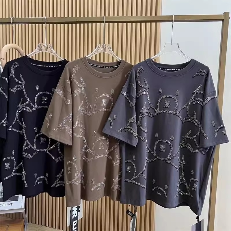 Pamukasto T-shirt s motivom anime crteža, slobodan kroj, kratki rukav, okrugli izrez