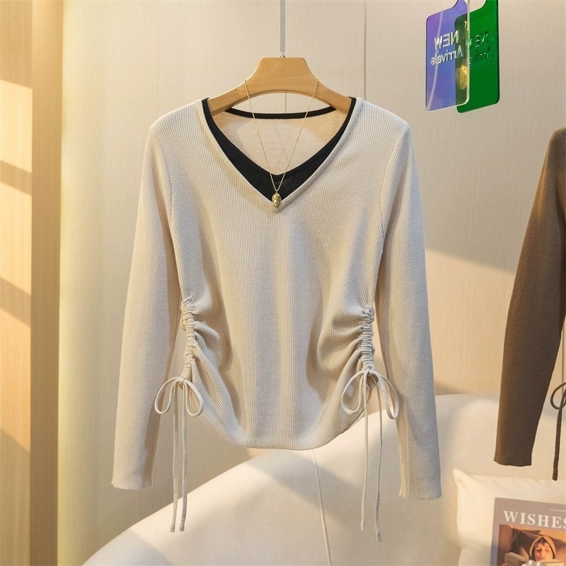 Tricou damă cu mânecă lungă, decolteu în V, croială lejeră, poliester, stil urban, toamnă 2023