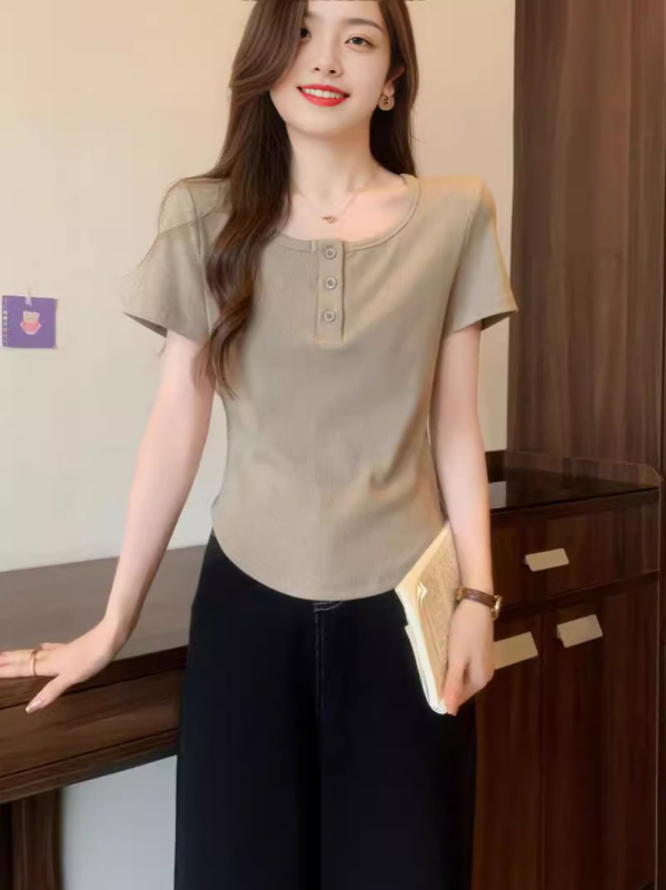 Ženski T-shirt od pamuka 95%+, kratki rukavi, okrugli izrez, jednobojni model, standardna duljina 50-65 cm