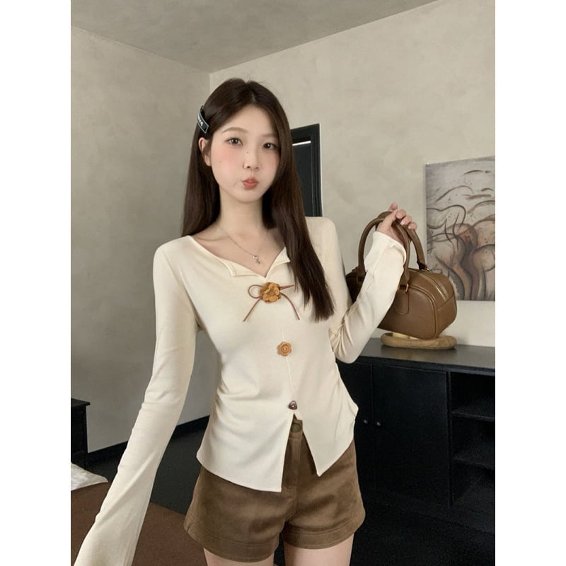 Női V-nyakú hosszú ujjú T-shirt 3D virág dísz a vállon, poliészter, 2025 ősz