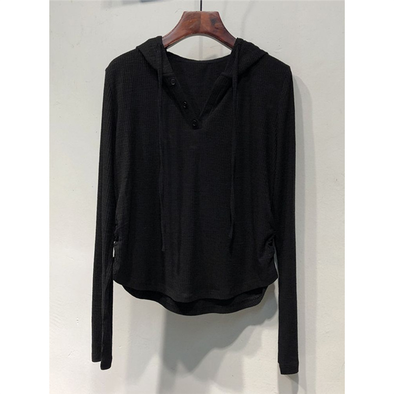 Oversize kapucnis hosszú ujjú póló viszkóz rostból, hímzés