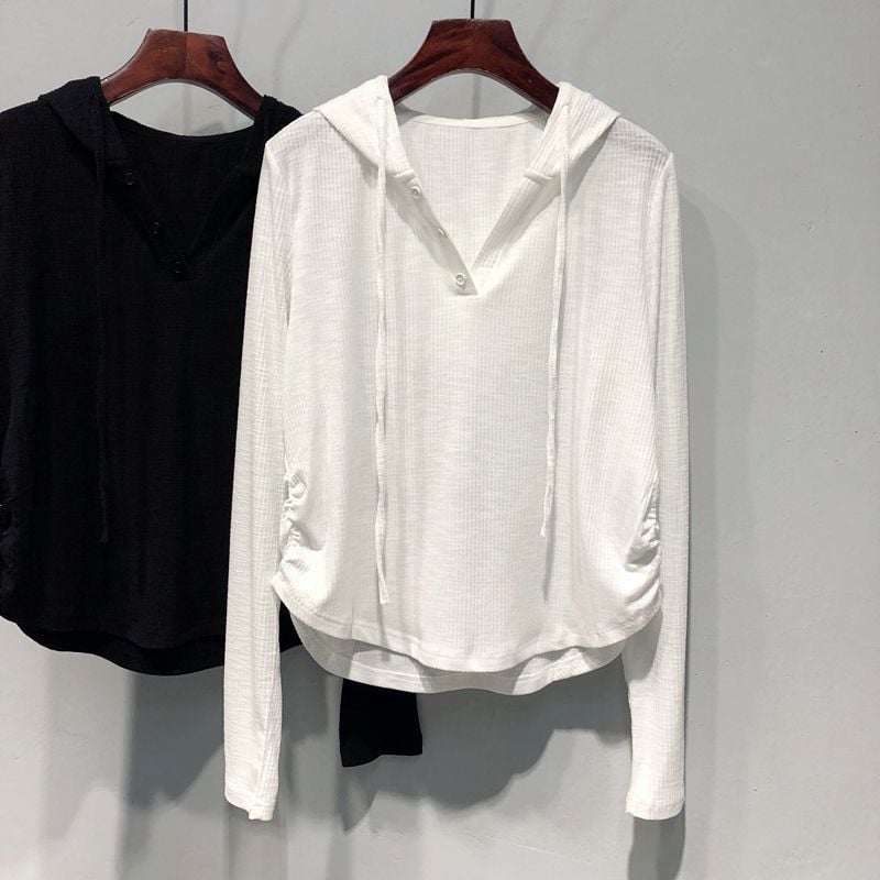 Oversize kapucnis hosszú ujjú póló viszkóz rostból, hímzés