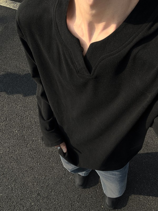 Hongkonški stil pulovera s V izrezom, dugi rukavi, Derong tkanina 96% poliester, debeli materijal