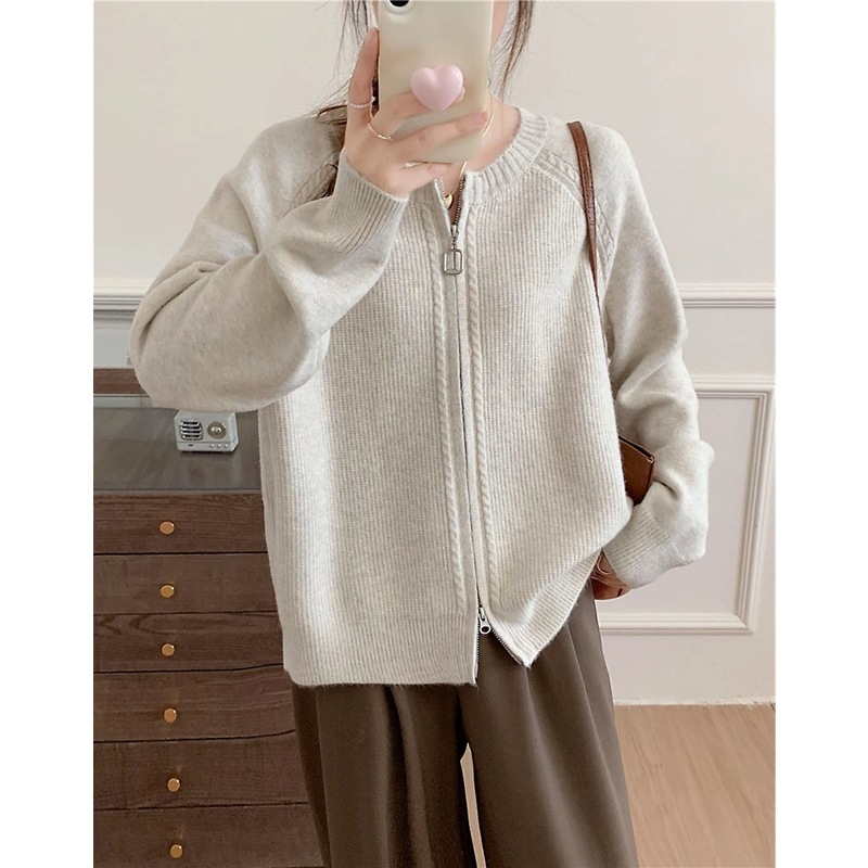 Ženski pleteni kardigan s zatvaračem, slobodnog kroja, korejski stil; materijal: poliester s kašmirm i pamukom, 30–50% spandex; dugi rukav, okrugli ovratnik, jesensko-zimsko razdoblje