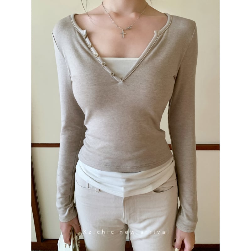 Pamut kötött hosszú ujjú T-shirt, slim fit, kerek nyak, 90–95% pamut, városi stílus