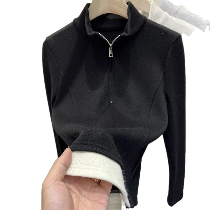 Derong anyagú női T‑shirt, álló gallér, hosszú ujjú, karcsú szabás, poliészter anyag, ősz 2025