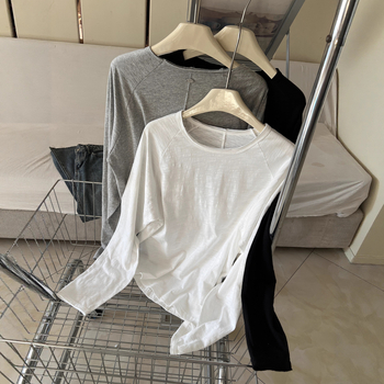 Pamut-elasztán keverékű póló, kerek nyak, hosszú ujjú, laza fazon