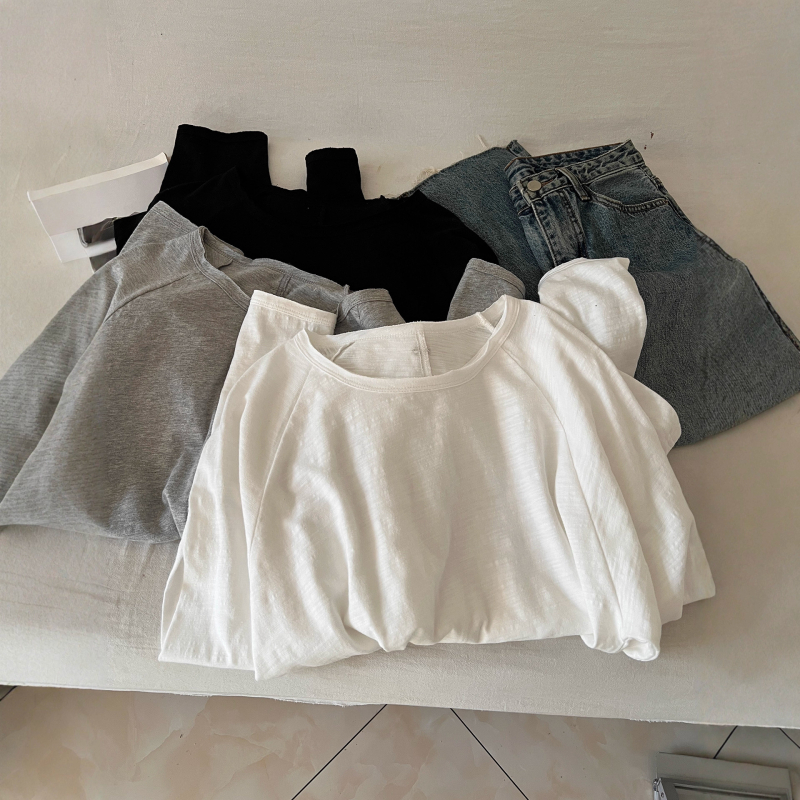 Pamut-elasztán keverékű póló, kerek nyak, hosszú ujjú, laza fazon