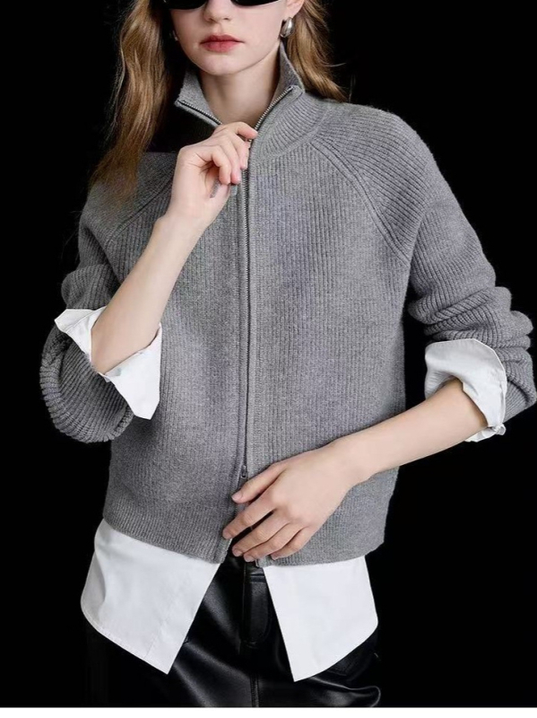 Cardigan od pletenog materijala, jednobojni dizajn, zatvarač, visoki ovratnik, smjesa akrilnih vlakana