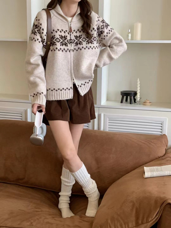 Kardigán pulóver Jacquard rombusz mintával, koreai casual stílus, közepes vastagság, cipzáros záródás, anyag: poliészter/nylon/spandex