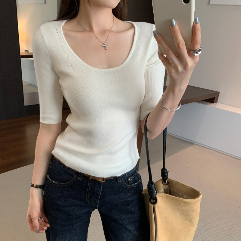 Γυναικείο μάλλινο πλεκτό τοπ, λαιμός U-σχήματος, μεσαία μανίκια, ίσια εφαρμογή, λεπτομέρεια patchwork