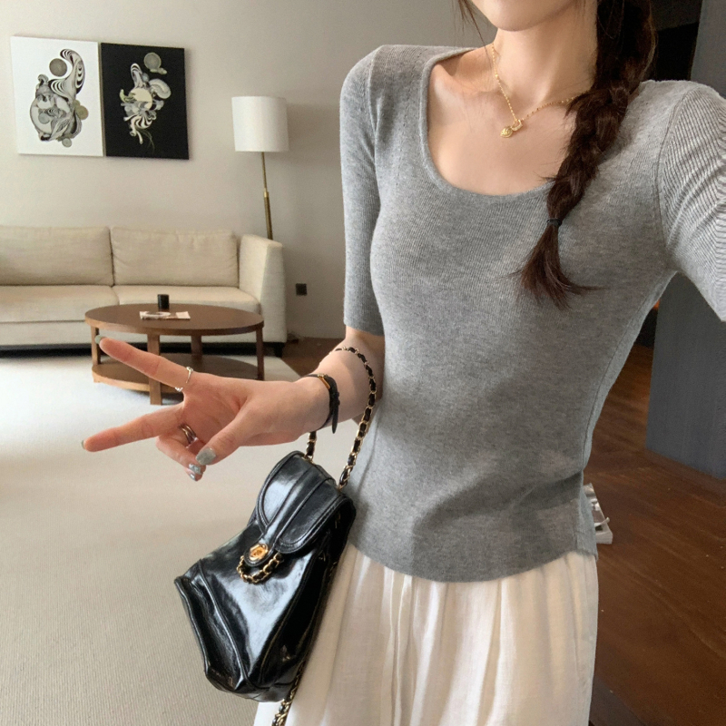 Γυναικείο μάλλινο πλεκτό τοπ, λαιμός U-σχήματος, μεσαία μανίκια, ίσια εφαρμογή, λεπτομέρεια patchwork