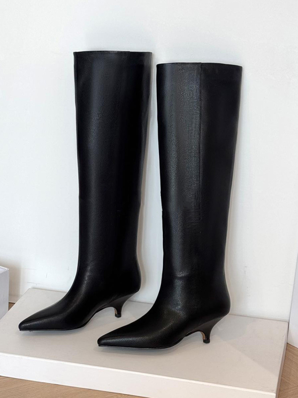 Μποτάκια μέχρι το γόνατο από γνήσιο δέρμα αγελάδας, με υψηλό σωλήνα, μυτερό δάχτυλο, λεπτό τακούνι 3-5 εκ