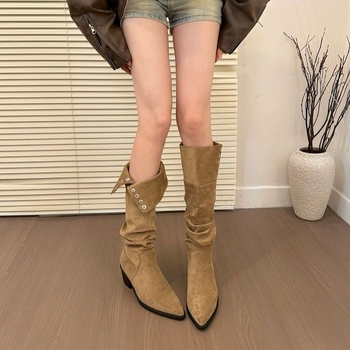 Ženske Martin čizme: zaobljena nosnica prsta, koljena visina, debeli pet 6–8 cm, PU gornji dio, stražnji zatvarač