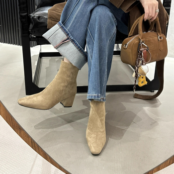 Ženske suede čizme, debeli pet 6–8 cm, kvadratni vrh, niski dio noge, stražnji zatvarač