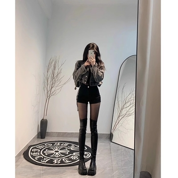 Čizme viteza iznad koljena, visok goljenac, debeli pet, srednji pet 3–5 cm, gornji dio od Super Fiber, bočni zatvarač