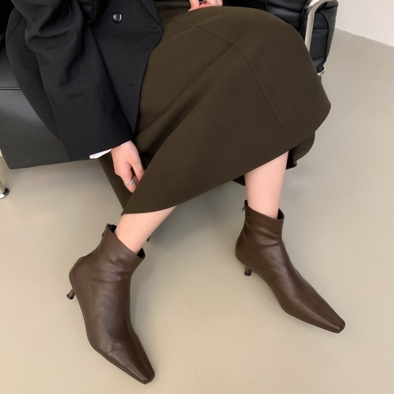 Botine de damă – vârf pătrat, toc gros, fermoar, gleznă joasă, talpă din cauciuc