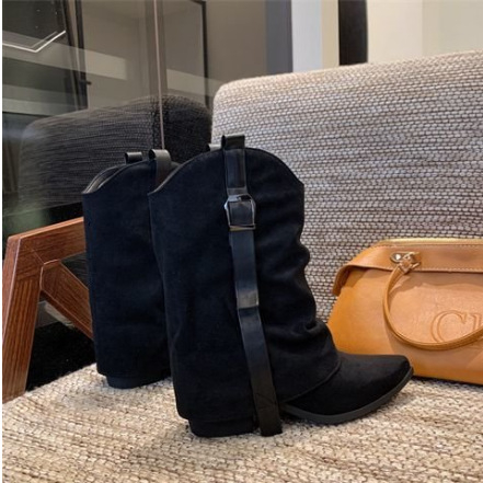 Ženske suede western čizme srednje dužine, s debelim petom 3-5 cm, oštar vrh, gumena potplata
