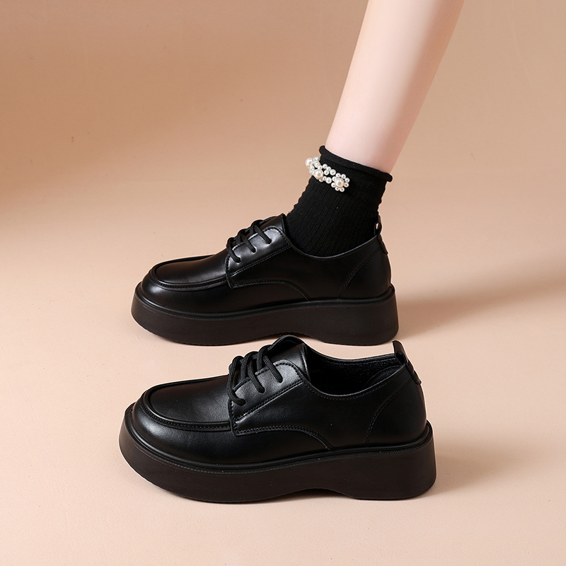 Ženske loaferice s debelom potplatom, PU gornji dio, okrugli vrh, niski 1–3 cm, gumena potplata