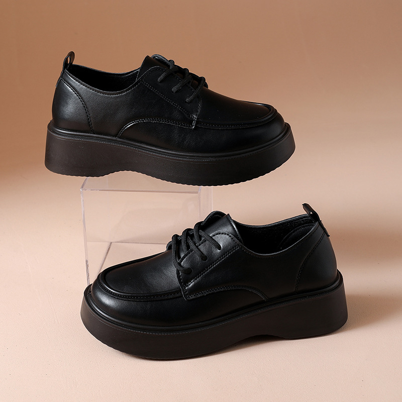 Ženske loaferice s debelom potplatom, PU gornji dio, okrugli vrh, niski 1–3 cm, gumena potplata