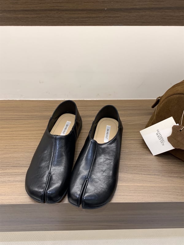 Ženske Mary Jane cipele, kvadratni vrh, niski podnož, gumeni potplat, gornji dio od Super Fiber