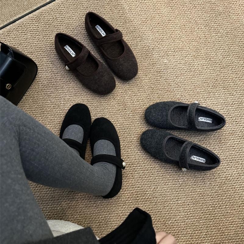 Ženske Mary Jane plosnate cipele s okruglim nosom, semiš gornji dio, unutarnja podstava od umjetnog kratkog pliša, gumena potplata, Velcro zatvarač